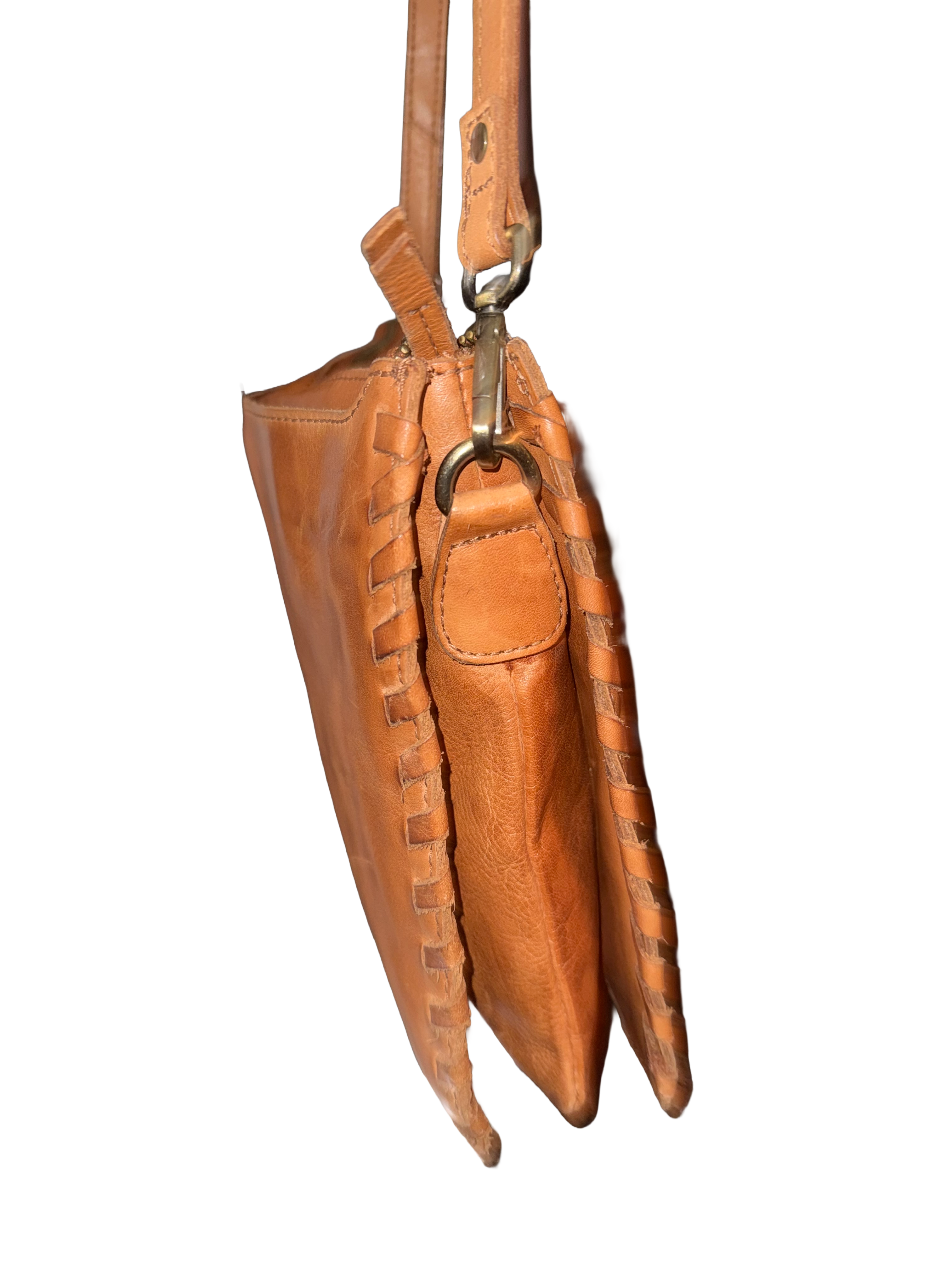 Evity Crossbody — Tan
